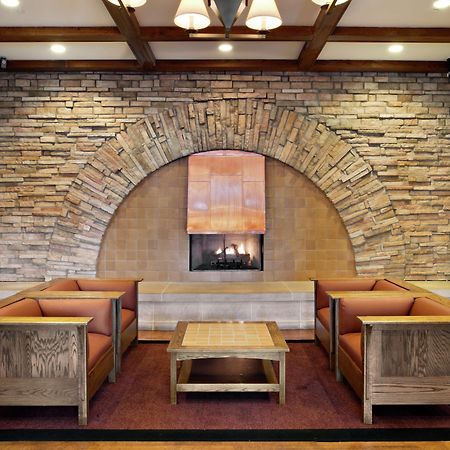 Doubletree By Hilton Libertyville-Mundelein Interior photo