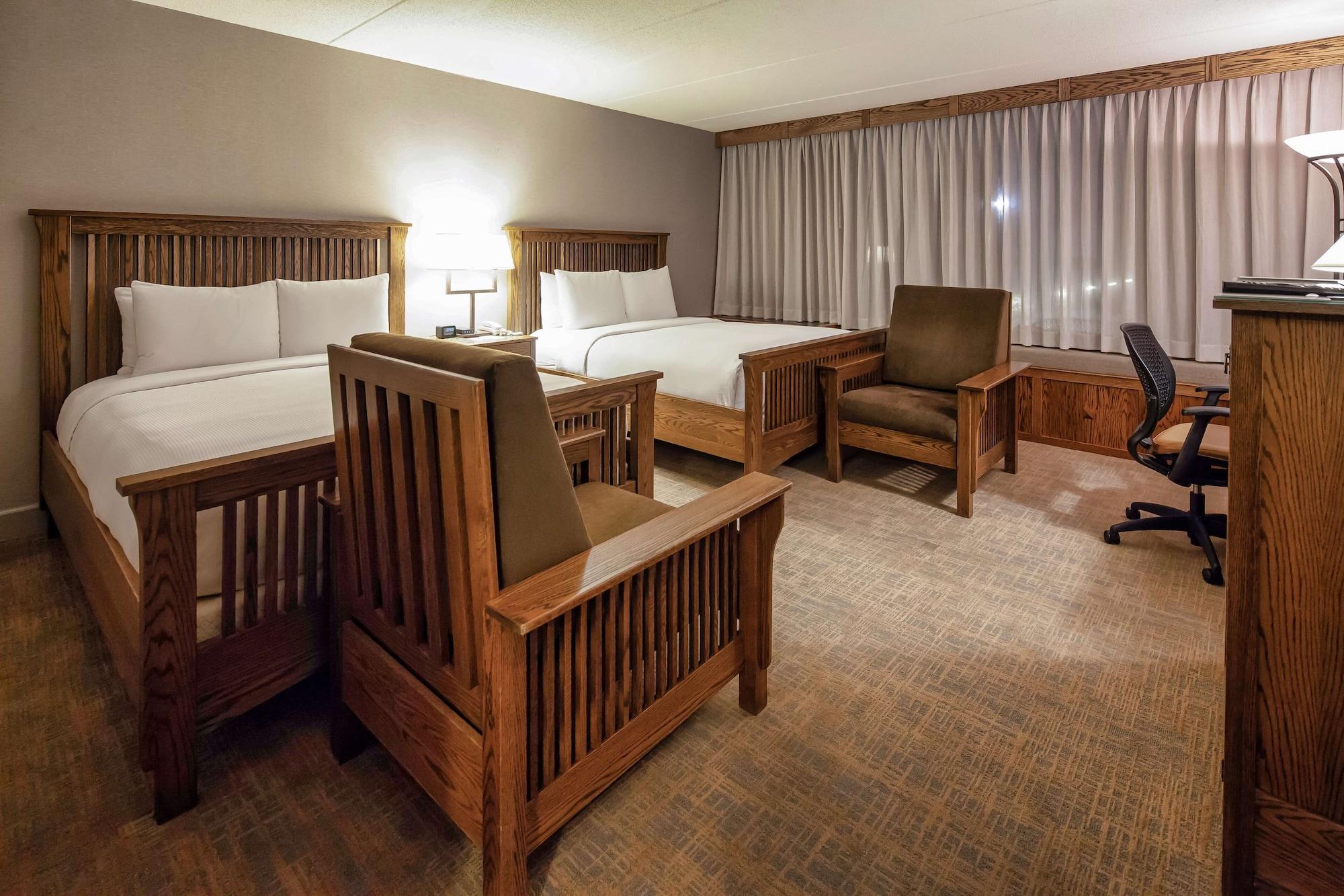 Doubletree By Hilton Libertyville-Mundelein Exterior photo