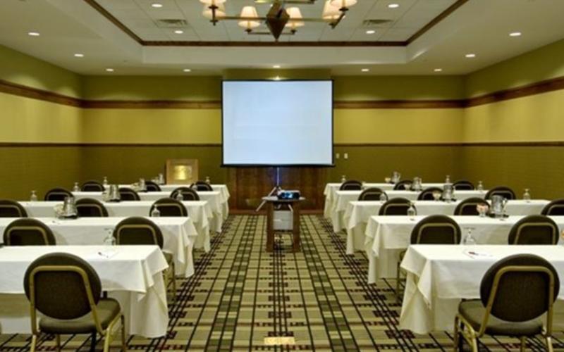 Doubletree By Hilton Libertyville-Mundelein Exterior photo