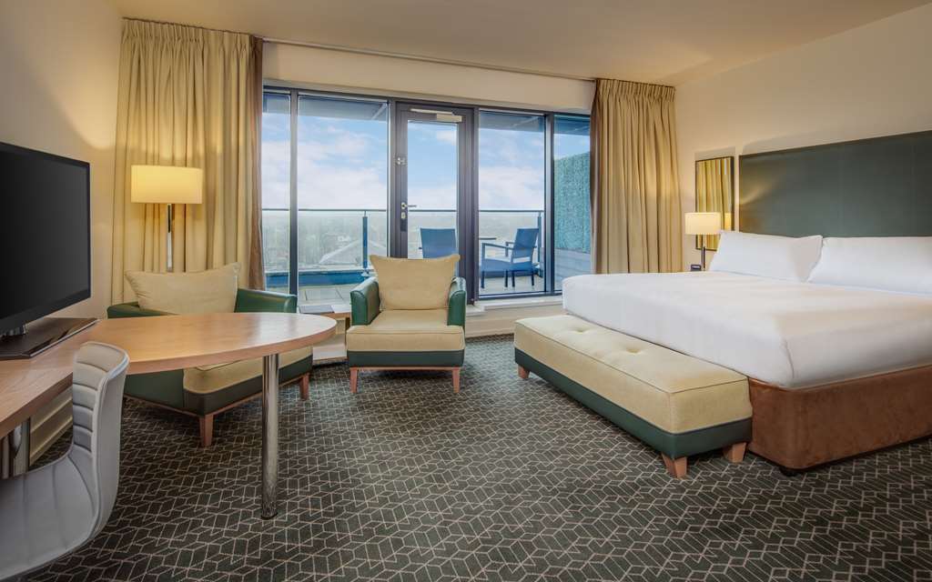 Doubletree By Hilton Libertyville-Mundelein Room photo